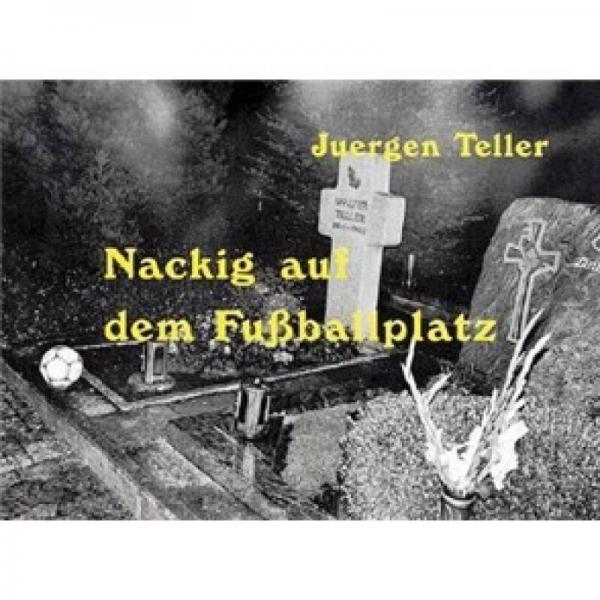 Nackig Auf Dem Fuballplatz