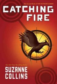 The Hunger Games Trilogy Box Set (Books 1-3)饥饿游戏，套装共三册